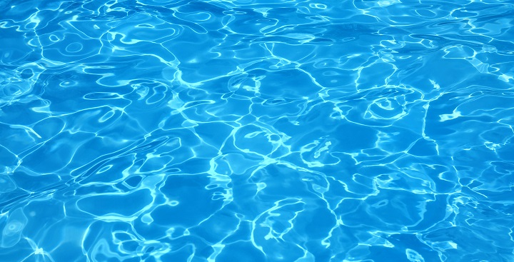 Should You Worry About Chlorine in Swimming Pools?